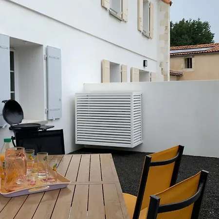 Le Commodore Maison Avec Piscine/Parking/Wifi/Plages 5Kms Les Mathes Exterior photo