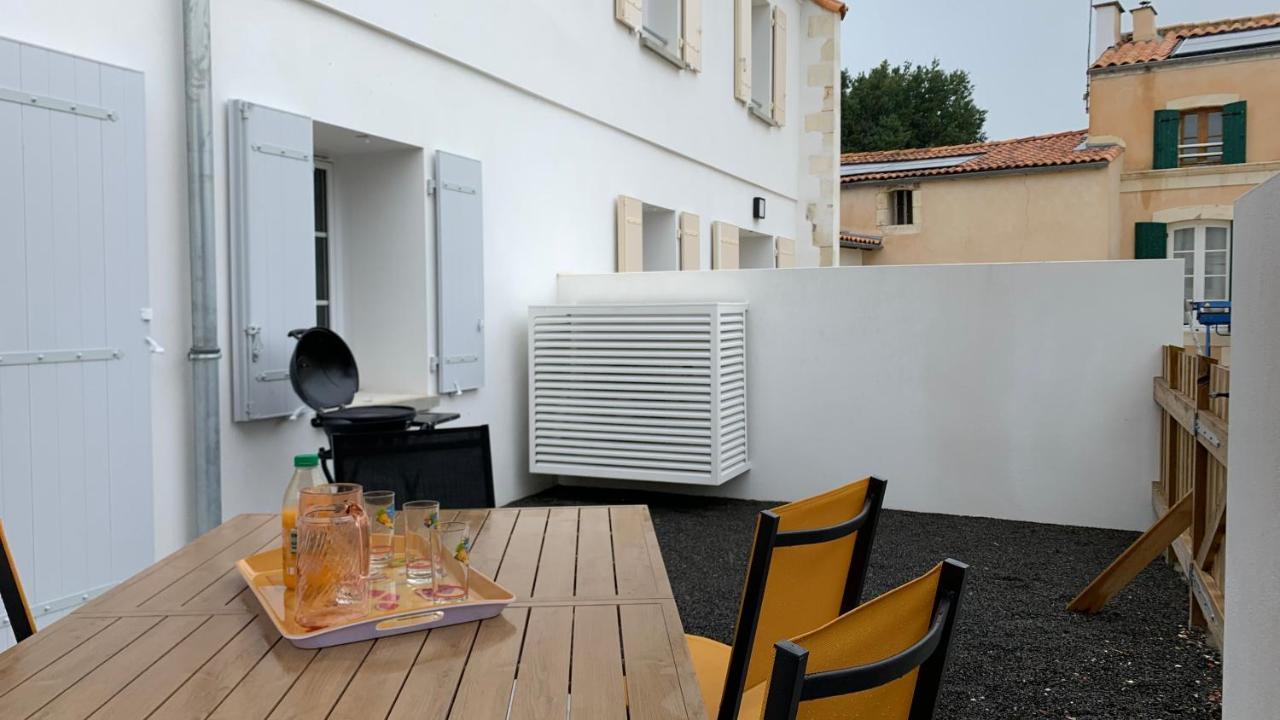 Le Commodore Maison Avec Piscine/parking/wifi/plages 5kms