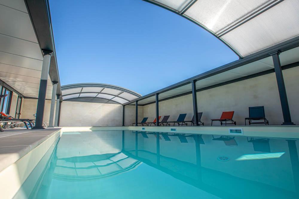 Le Commodore Maison Avec Piscine/parking/wifi/plages 5kms Ferienhaus